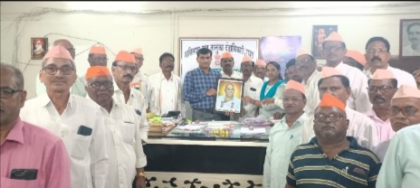 राष्ट्रसंत तुकडोजी महाराजांना भारतरत्न देण्याची मागणी.